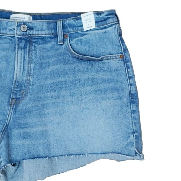 NWT ABERCROMBIE & FITCH medium wash high rise denim mom shorts - Picture 2 of 12